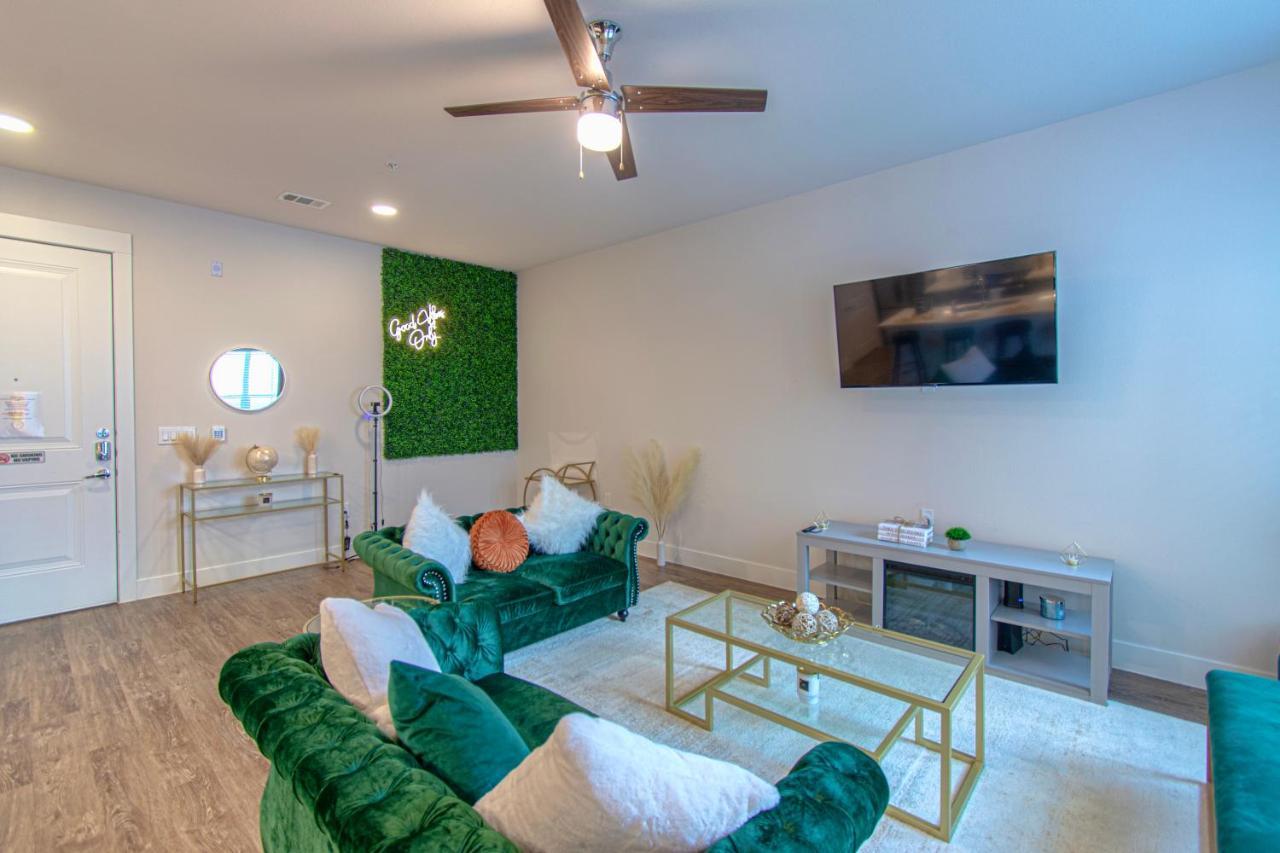The Emerald Escape Dallas Extérieur photo