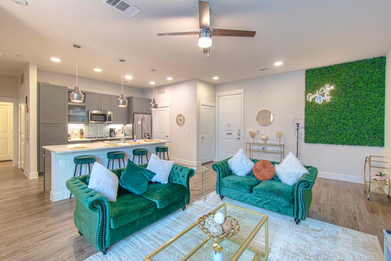 The Emerald Escape Dallas Extérieur photo